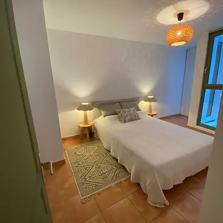 By Elodie T2 Cosy Vieux Hyeres-parcours Des Arts *