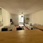 By Elodie T2 Cosy Vieux Hyeres-parcours Des Arts Apartmán Hyères