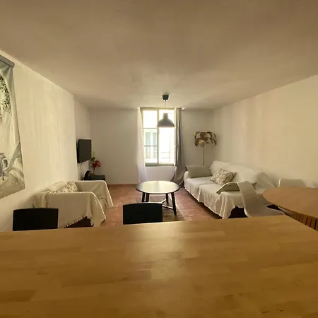 By Elodie T2 Cosy Vieux Hyeres-parcours Des Arts Apartmán *